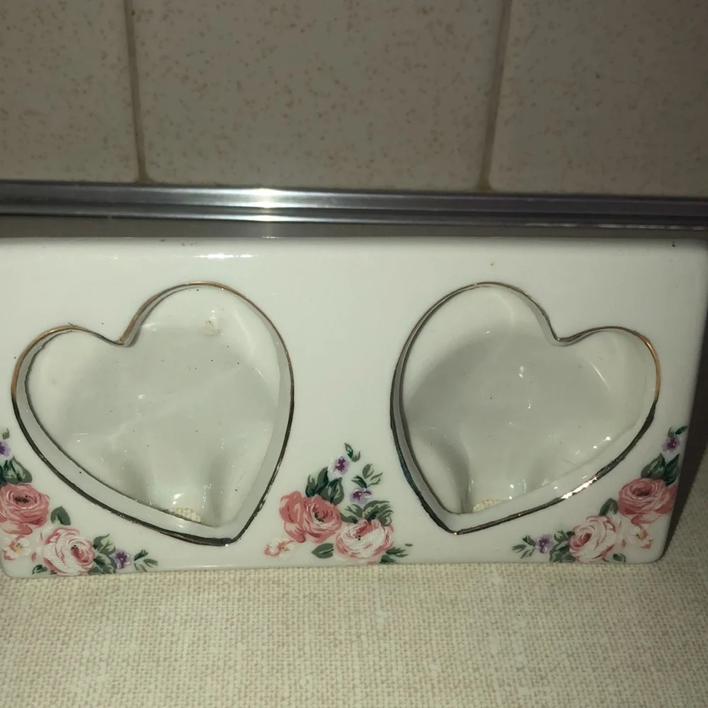Double Hearts Floral Photo Picture Frame Vintage With‎ Gold color Edging